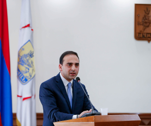 Տիգրան Ավինյանն ընդդեմ «ՍիվիլՆեթի». քաղաքապետը պետական տուրքի գծով արտոնության միջնորդություն է ներկայացրել