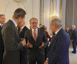 Pashinyan Attends AI Summit Dinner in Paris