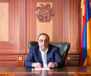 Դատախազությունը պահանջում է Արկադի Համբարձումյանից և փոխկապակցված անձանցից բռնագանձել 8 անշարժ գույք, 5 տրանսպորտային միջոց, 5,5 մլրդ դրամ