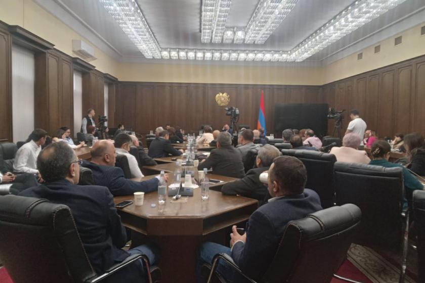 «Կլինեն մեծ գիտահետազոտական համալսարաններ». ԱԺ-ում քննարկվեց «Բարձրագույն կրթության եւ գիտության մասին» օրինագիծը