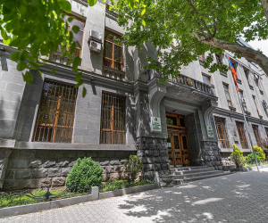 Գլխավոր դատախազությունը պահանջում է Ծակքար համայնքի նախկին ղեկավարից  բռնագանձել անշարժ գույքեր, 2,3 մլն դոլար