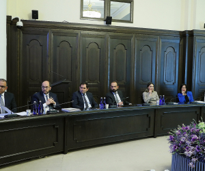 Աջակցություն դեղագործական ընկերություններին