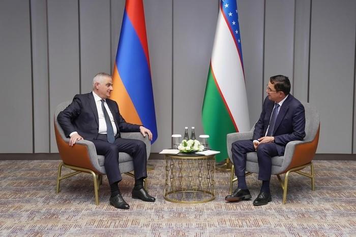 Փոխվարչապետ Մհեր Գրիգորյանը հանդիպում է ունեցել Ուզբեկստանի փոխվարչապետ, էկոնոմիկայի և ֆինանսների նախարարի հետ