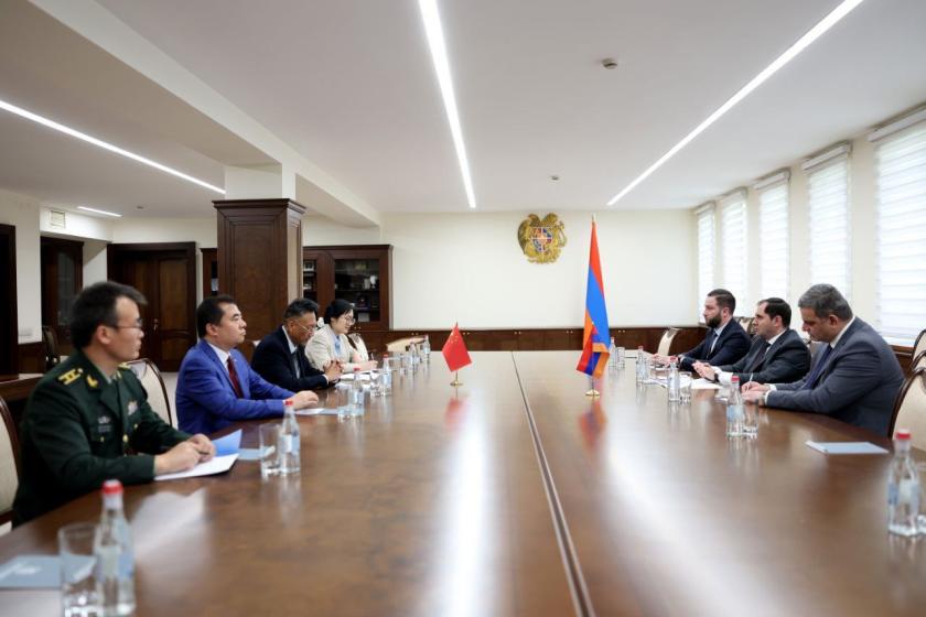 Armenian Security Chief, Chinese Ambassador Discuss Defense Sector Cooperation