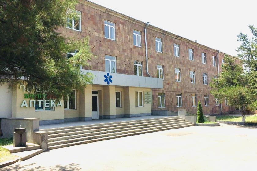 Աբովյանի բժշկական կենտրոնի աշխատակիցները բողոքում են, որ ԲԿ-ն չի կատարում դատարանի վճիռը