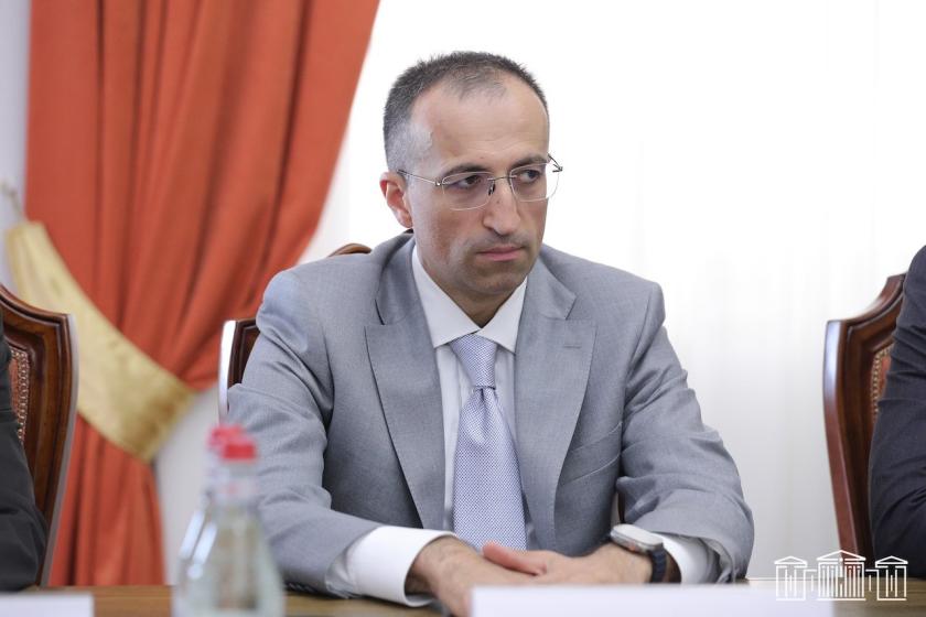 Արսեն Թորոսյանը վայր է դնում պատգամավորական մանդատը