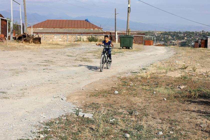 Aravus Village Residents Cope with Stress, Unemployment on the Azerbaijani Border