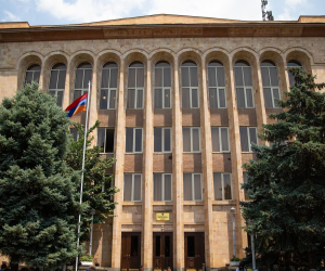 Կուրություն և խլություն ունենալը բացարձակ արգելք չէ դատավոր դառնալու համար. ՍԴ որոշում