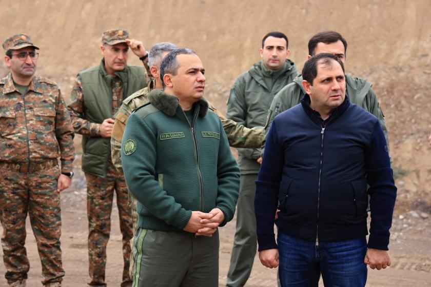 Պաշտպանության նախարարն ու ՔԿ նախագահն այցելել են հարավարևելյան սահմանագոտի