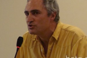 Tigran Khzmalyan Calls on Armenians Worldwide to Help Regain Armenia's True Independence