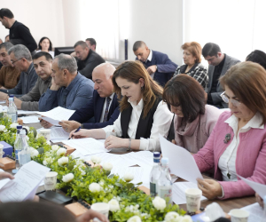 Ախուրյան համայնքի ավագանու անկախացած անդամներն ու փլուզված խմբակցությունները
