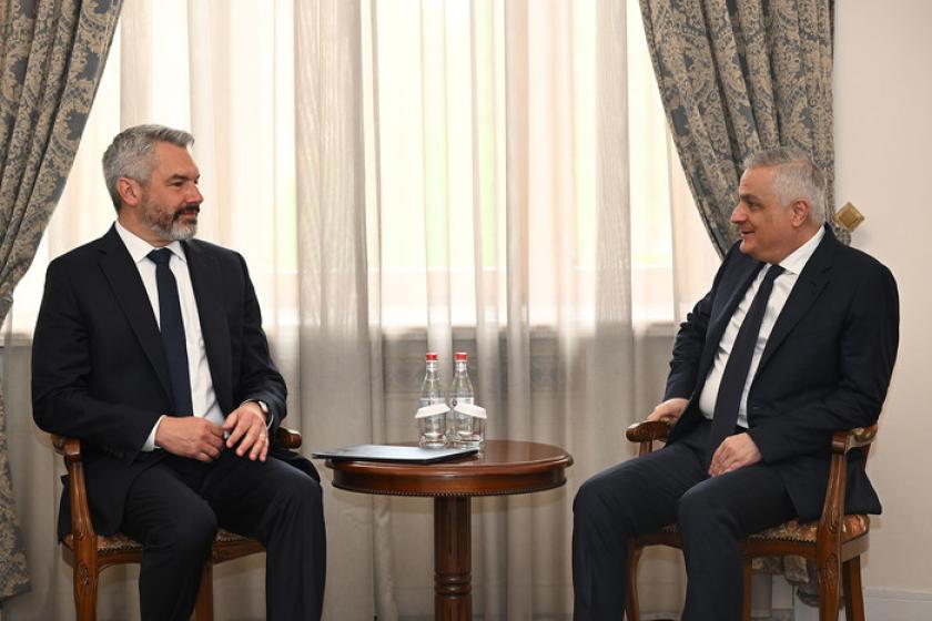 Մհեր Գրիգորյանն ընդունել է Եվրոպական ներդրումային բանկի փոխնախագահ Կարլ Նեհամերին