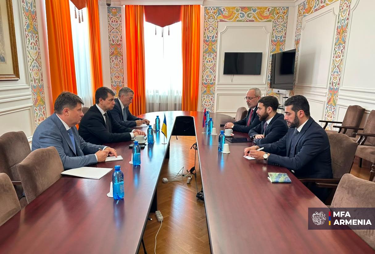Հայաստանի և Ուկրաինայի ԱԳ նախարարի տեղակալները հանդիպել են Կիևում