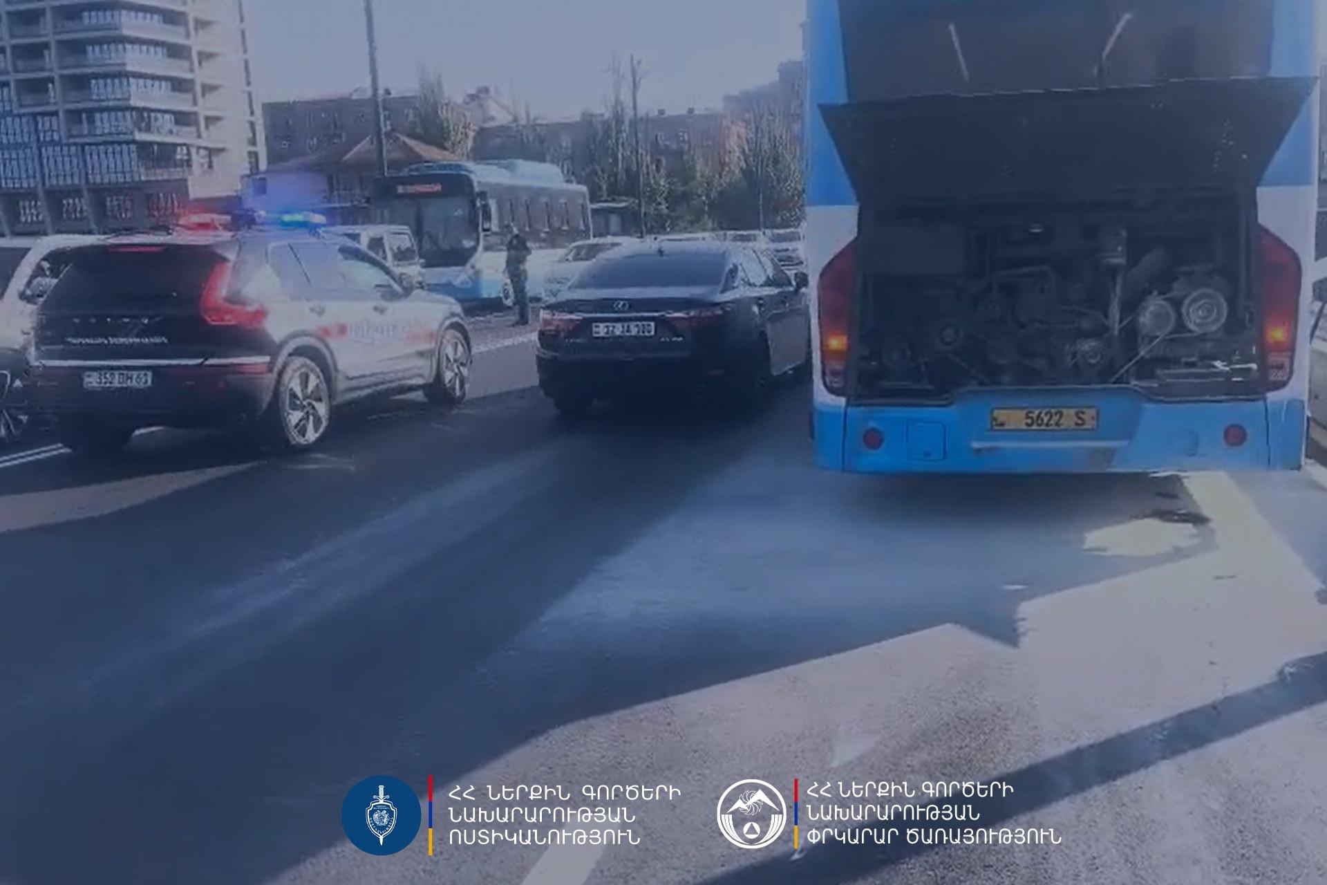 Հրդեհ՝ թիվ 52 ավտոբուսում. ուղեւորներն անվտանգ տարհանվել են