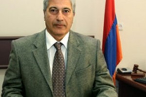 Էդմոնդ Խուդյանը կասեցնում է իր փաստաբանի լիազորությունները. ինչու՞ է այդքան 
շահագրգիռ դատավոր Սուքոյանը