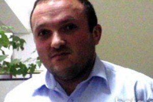 Absolved of Bribery, Teacher is Suing Government for Jail Time (video)