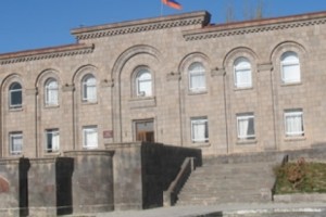 Սիսիանի քաղաքապետարանը հարկերը գանձում է նաեւ դատարանի օգնությամբ