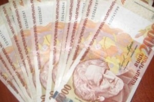 «Առավոտ». հայերը նախընտրում են ազգային դրամը
