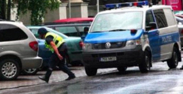 Armenian Attacks Estonia's Defence Ministry; Is Killed by Police