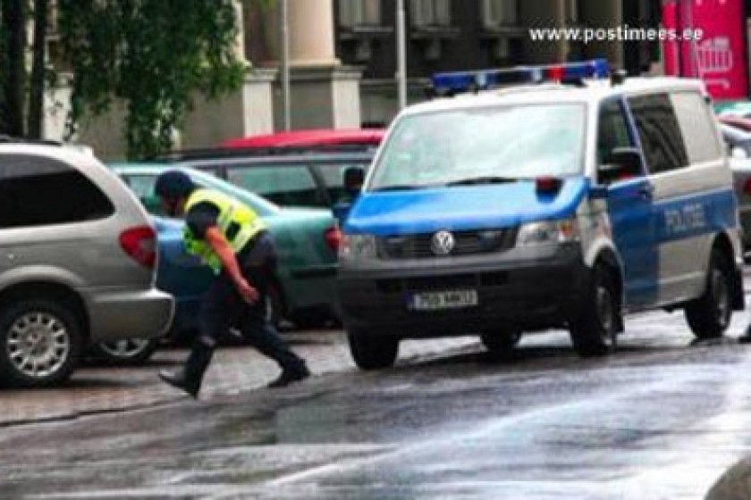 Armenian Attacks Estonia's Defence Ministry; Is Killed by Police