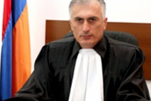 Գորիսի դատավորը լրագրողին արգելեց ներկա լինել դռնբաց դատական նիստին