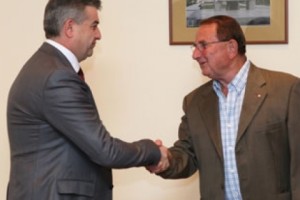 Կարեն Կարապետյանն ուզում է գործարարներին Երևան բերել