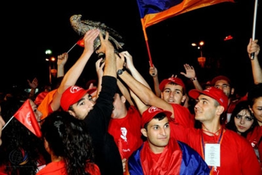 «Բազե-2011» հավաքում հաղթեց կարմիր ճակատը