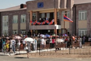Շիրակի մարզի Նոր Կյանք, Արևշատ եւ Սարակապ համայնքներում դպրոցաշինության վրա 
ծախսվել է 5,5 մլն դոլար
