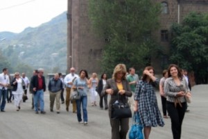 Մկնդեղի գերեզմանոցը պետք է ամբողջությամբ վերականգնել