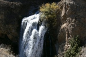 «Ոչ մանկապարտեզ ունենք, ոչ դպրոց, գոնե ջրվեժն էլ ա՝ մնա, էս երեխեքը գնալու տեղ ունենան»