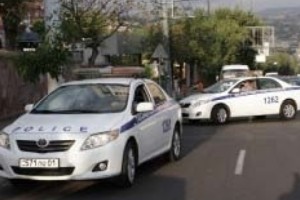 «Ֆոլքսվագեն»-ը բախվել է գիշերային ակումբի դռանը