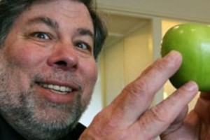 Apple Computer Co-Founder Arrives in Armenia Tomorrow