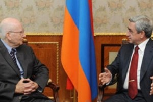 Մարքեթինգի պրոֆեսոր Կոտլերը պատրաստ է իր գիտելիքները մեծ հաճույքով հաղորդել 
Հայաստանի երիտասարդներին ու գործարարներին