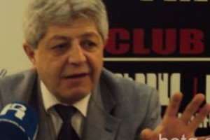 Эксперт: "Мы хотим не серьезных выборов, а интересное шоу"