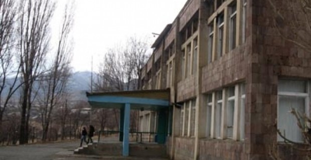 Այդ իրավունքը չունեն առանց վերեւների ցուցումների