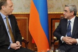 Նախագահը հրաժեշտ է տվել դեսպան Լոնսդեյլին