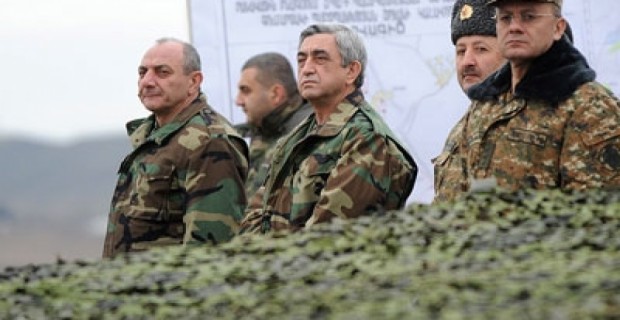 Սերժ Սարգսյանն այցելել է ԼՂՀ զորամասեր