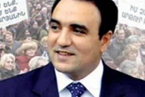 Rule of Law Party Distributes Bags of Holiday Goodies