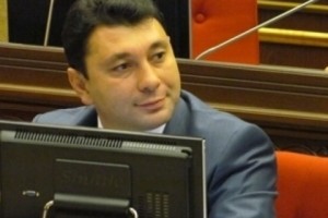 Շարմազանովը վրացի գործընկերոջը խորհուրդ է տվել վրացիների ավանդազրույցը 
կարդալ