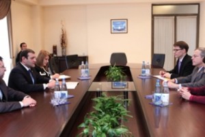 Երևանի քաղաքապետը հանդիպել է Հայաստանում ԱՄՆ դեսպանին