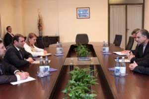 Տարոն Մարգարյանը հանդիպել է Հայաստանում Իրանի դեսպանին