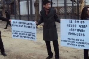 Կանաչ գոտու և ընդհանուր օգտագործման տարածքների  հաշվին տաղավարներ չեն 
տեղադրվել. պարզաբանում են քաղաքապետարանից